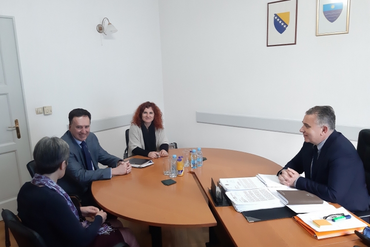 Read more about the article Zamjenik predsjedavajućeg Skupštine HNK Šerif Špago sastao se danas sa šefom Ureda OSCE-a u Mostaru Williamom Ozkaptan