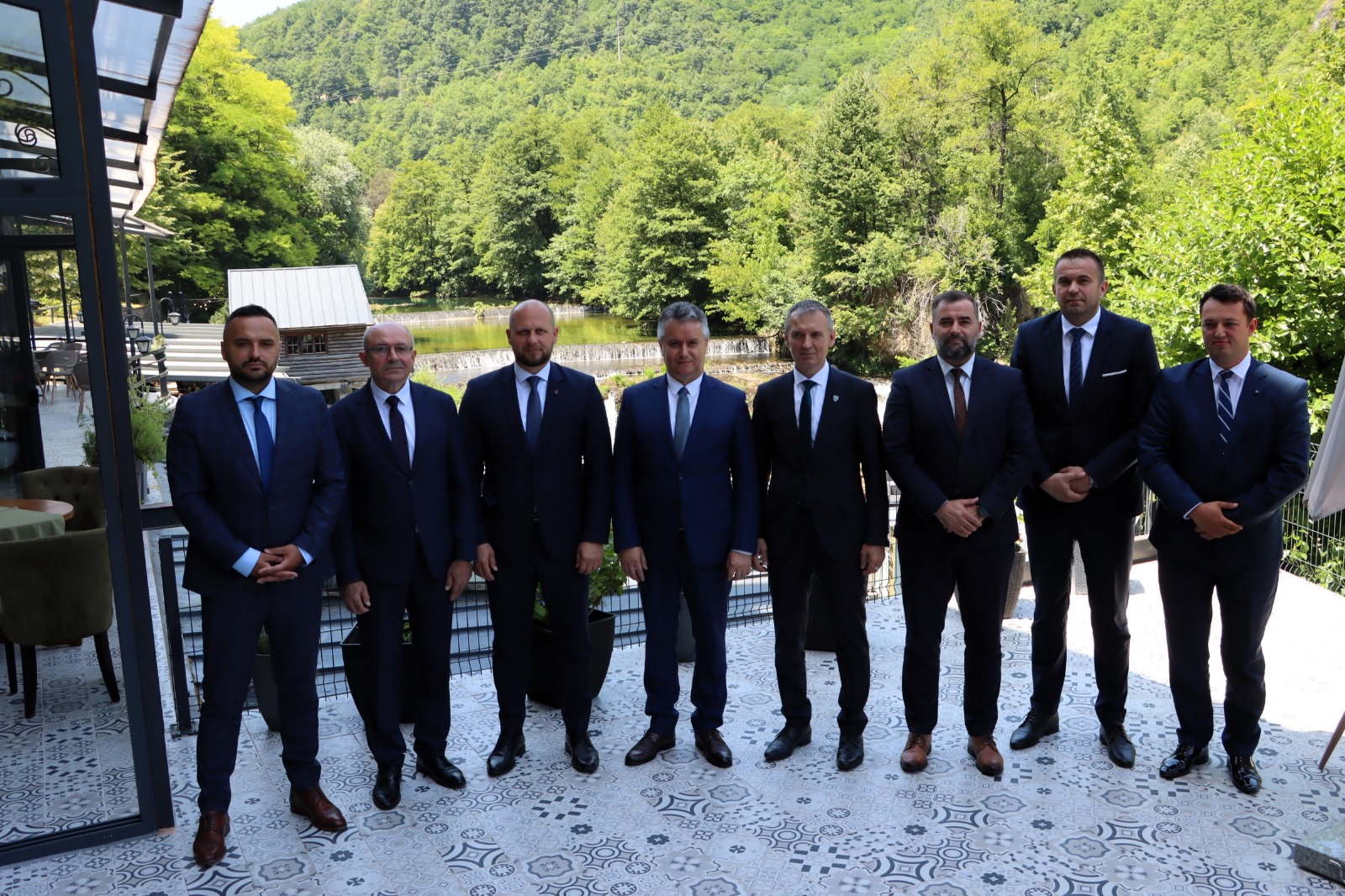 Read more about the article Predsjedavajući Skupštine HNK Džafer Alić učestvovao na Konferenciji predsjedavajućih kantonalnih skupština u Bihaću