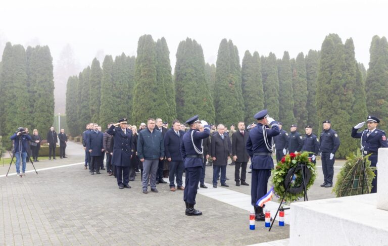 Read more about the article Predsjedavajući Skupštine Hercegovačko-neretvanskog kantona boravio u Vukovaru